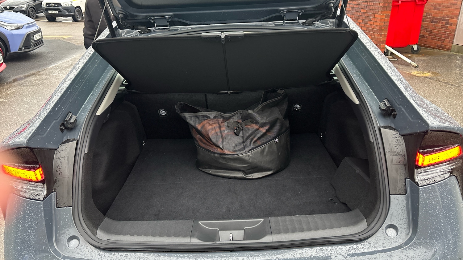 Used Toyota Prius 2024 for sale - 78042636: Photo 14