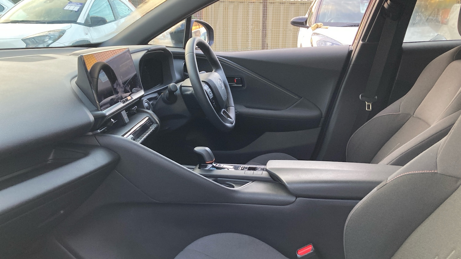 Used Toyota C-HR 2025 for sale - 77804341: Photo 10