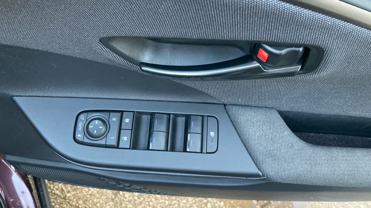 Used Toyota C-HR 2025 for sale - 77804341: Photo 32