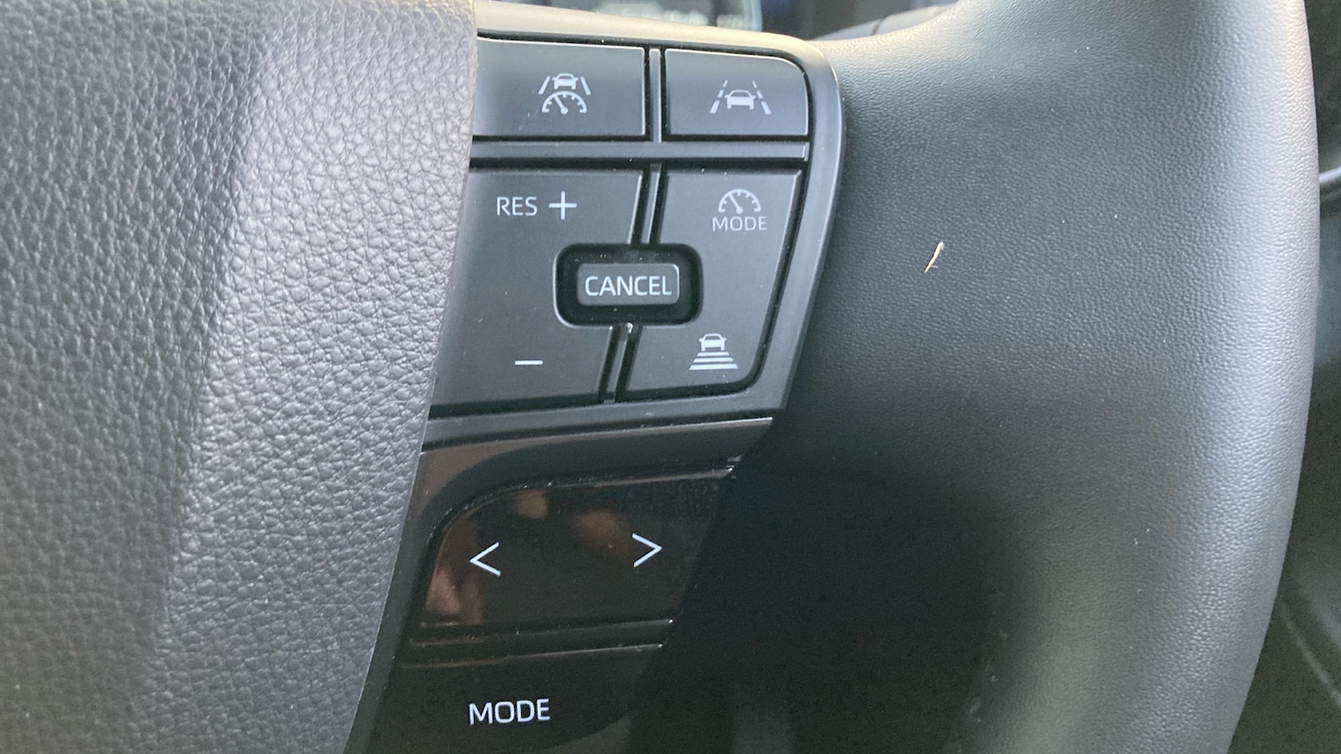 Used Toyota C-HR 2025 for sale - 77804341: Photo 38