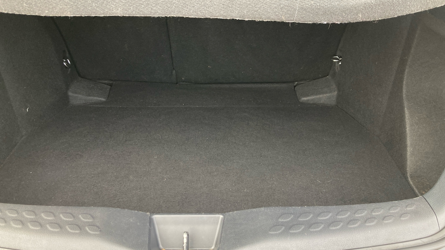 Used Toyota C-HR 2019 for sale - 78199345: Photo 21