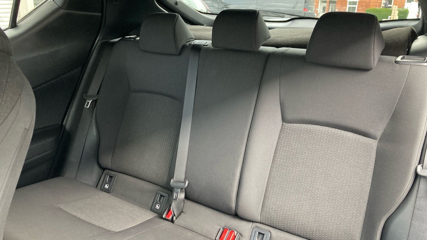 Used Toyota C-HR 2019 for sale - 78199345: Photo 24