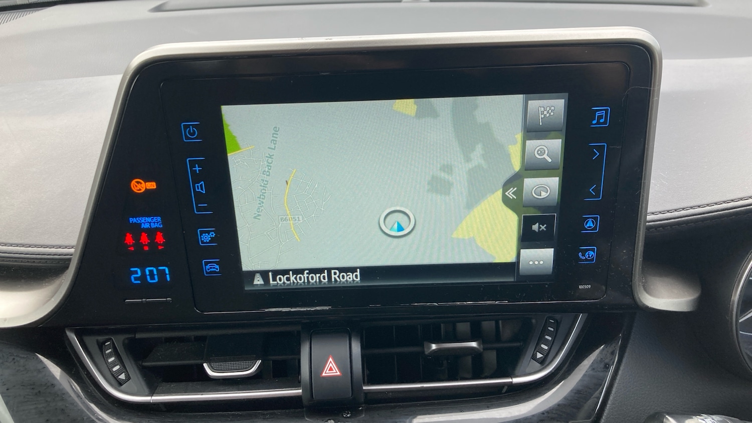 Used Toyota C-HR 2019 for sale - 78199345: Photo 7