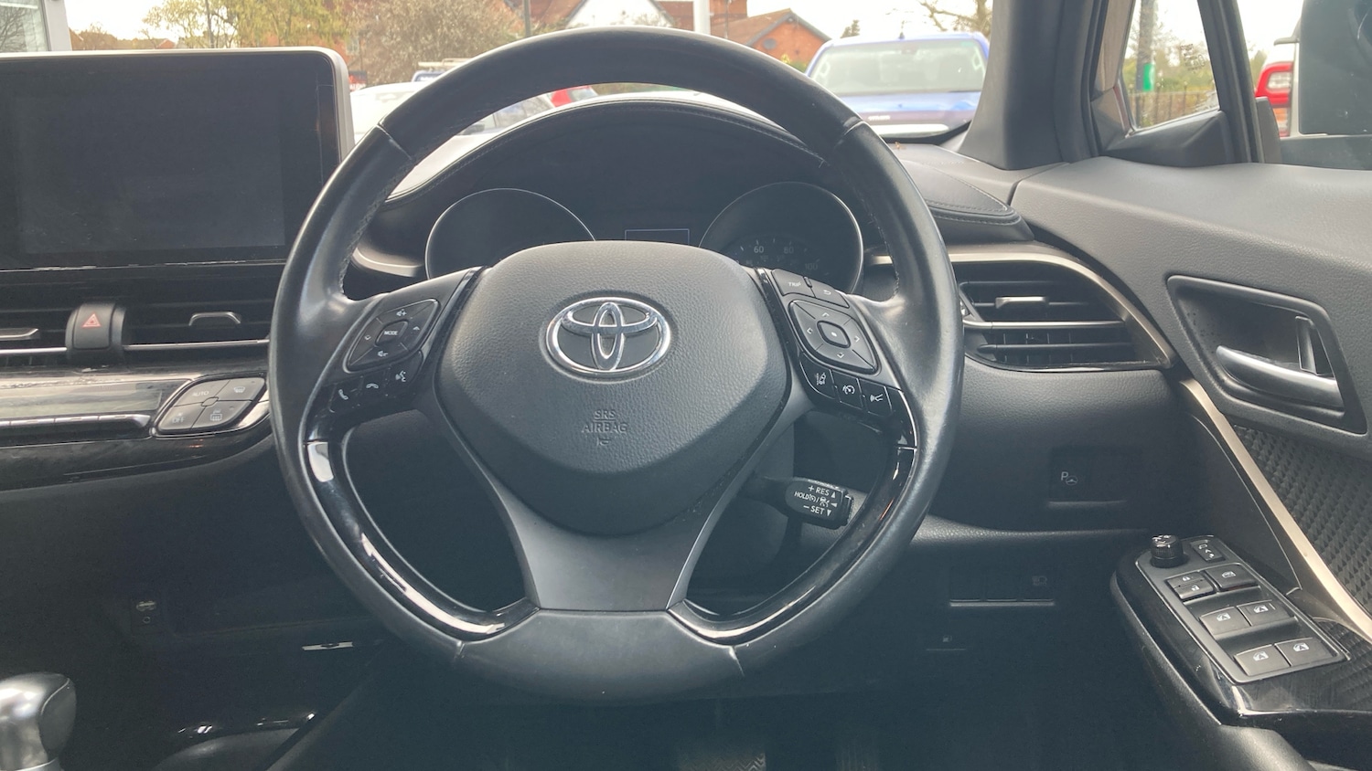 Used Toyota C-HR 2019 for sale - 78199345: Photo 8