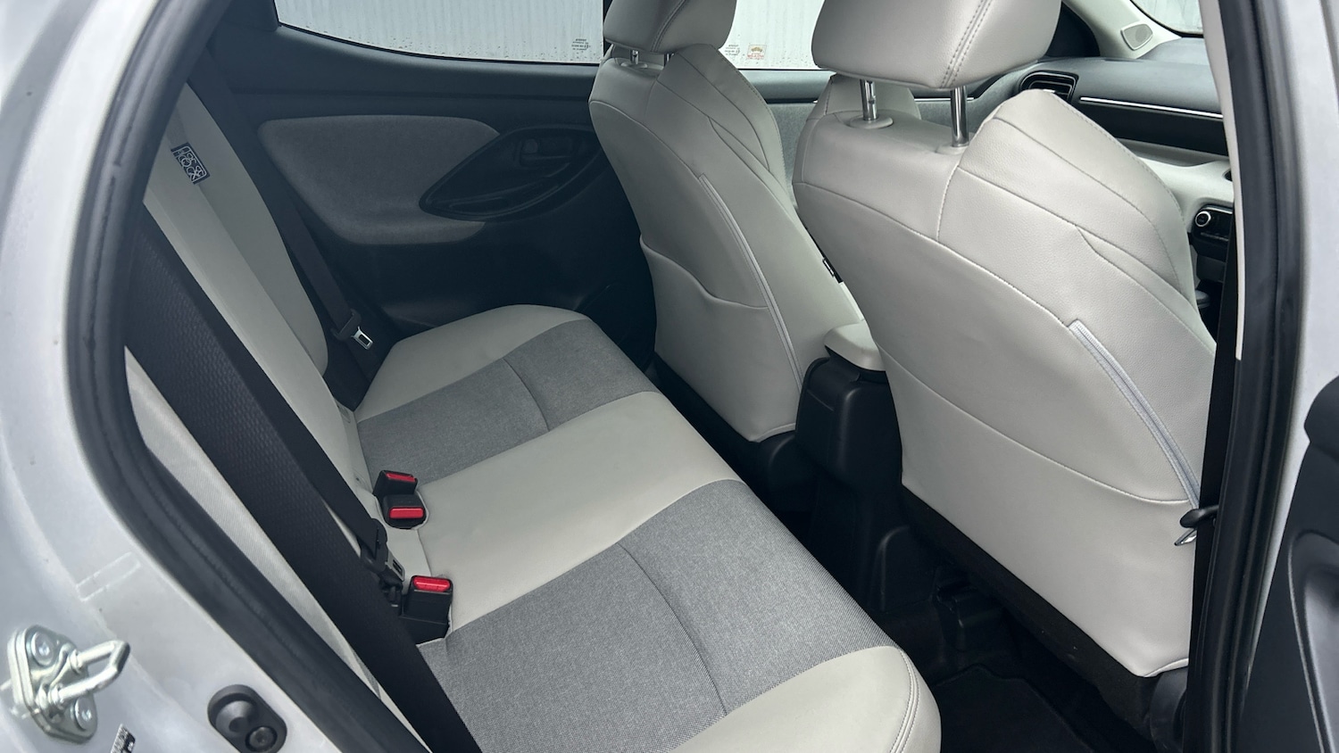 Used Toyota Yaris 2021 for sale - 77357195: Photo 12