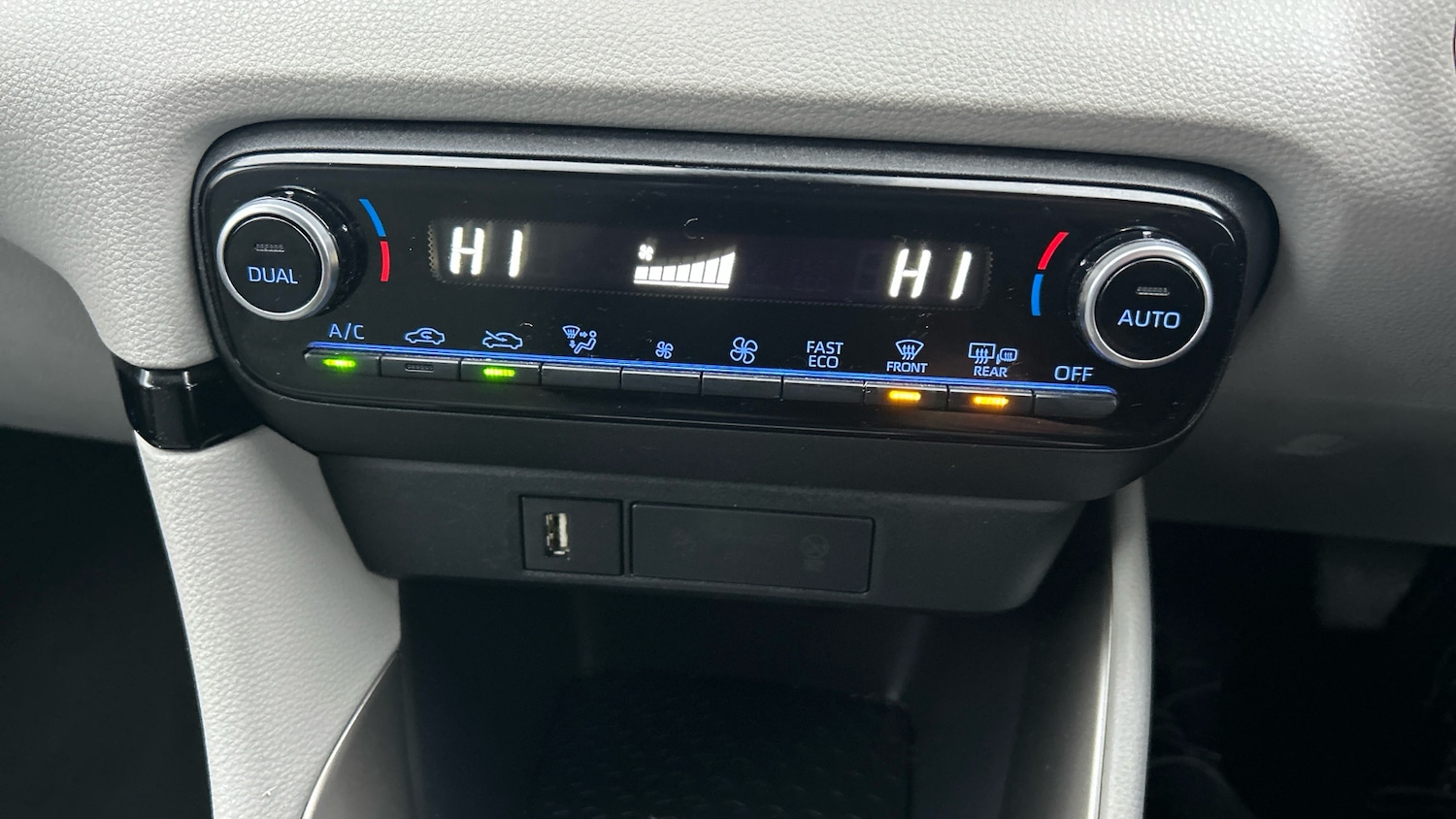 Used Toyota Yaris 2021 for sale - 77357195: Photo 30