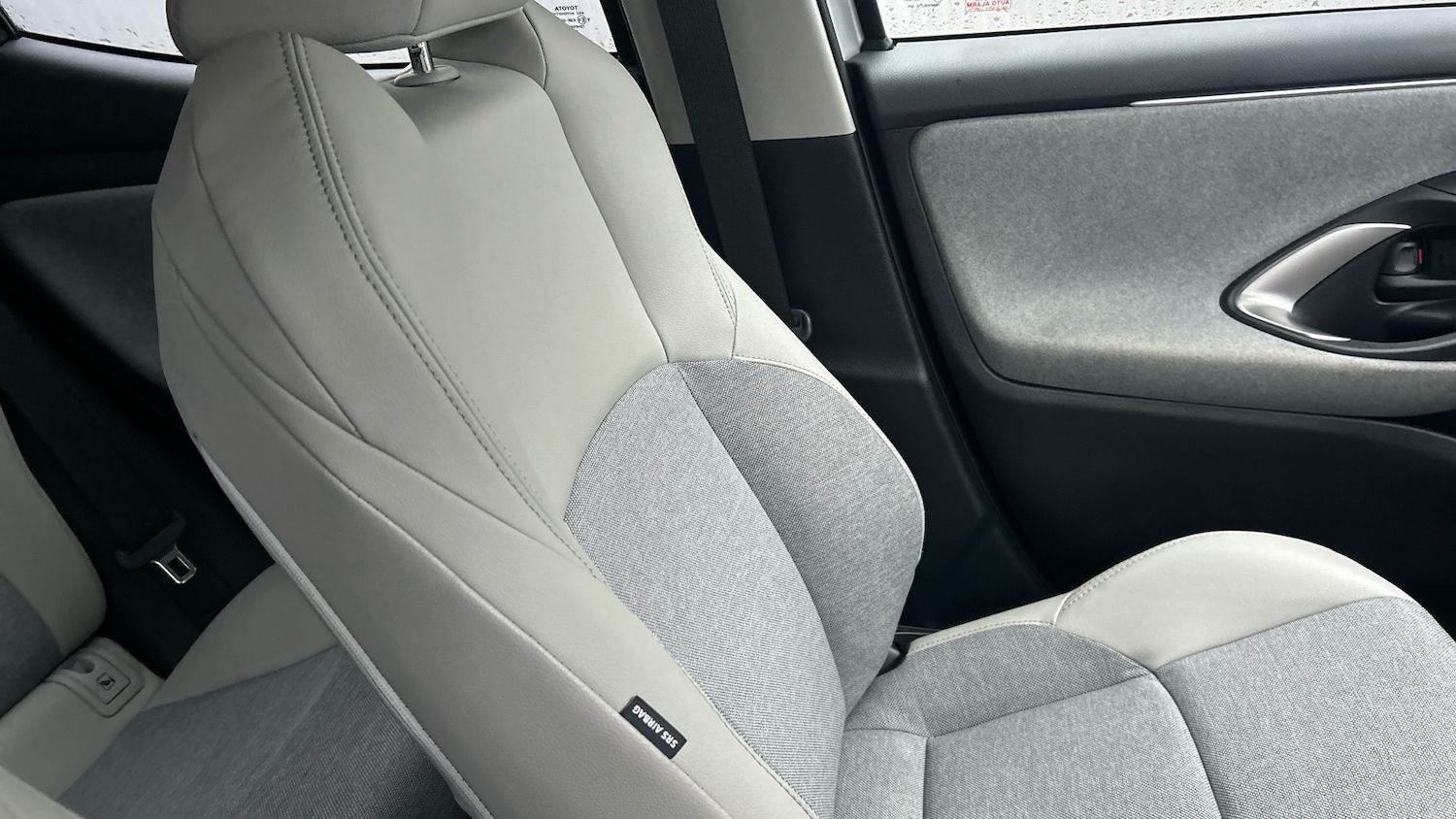 Used Toyota Yaris 2021 for sale - 77357195: Photo 32