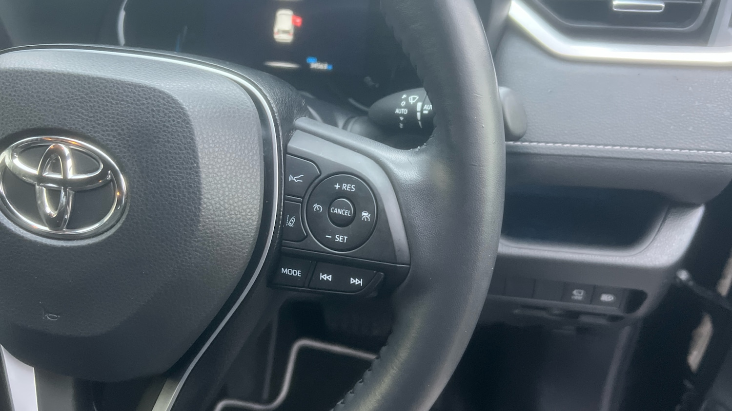 Used Toyota RAV4 2021 for sale - 77336427: Photo 36