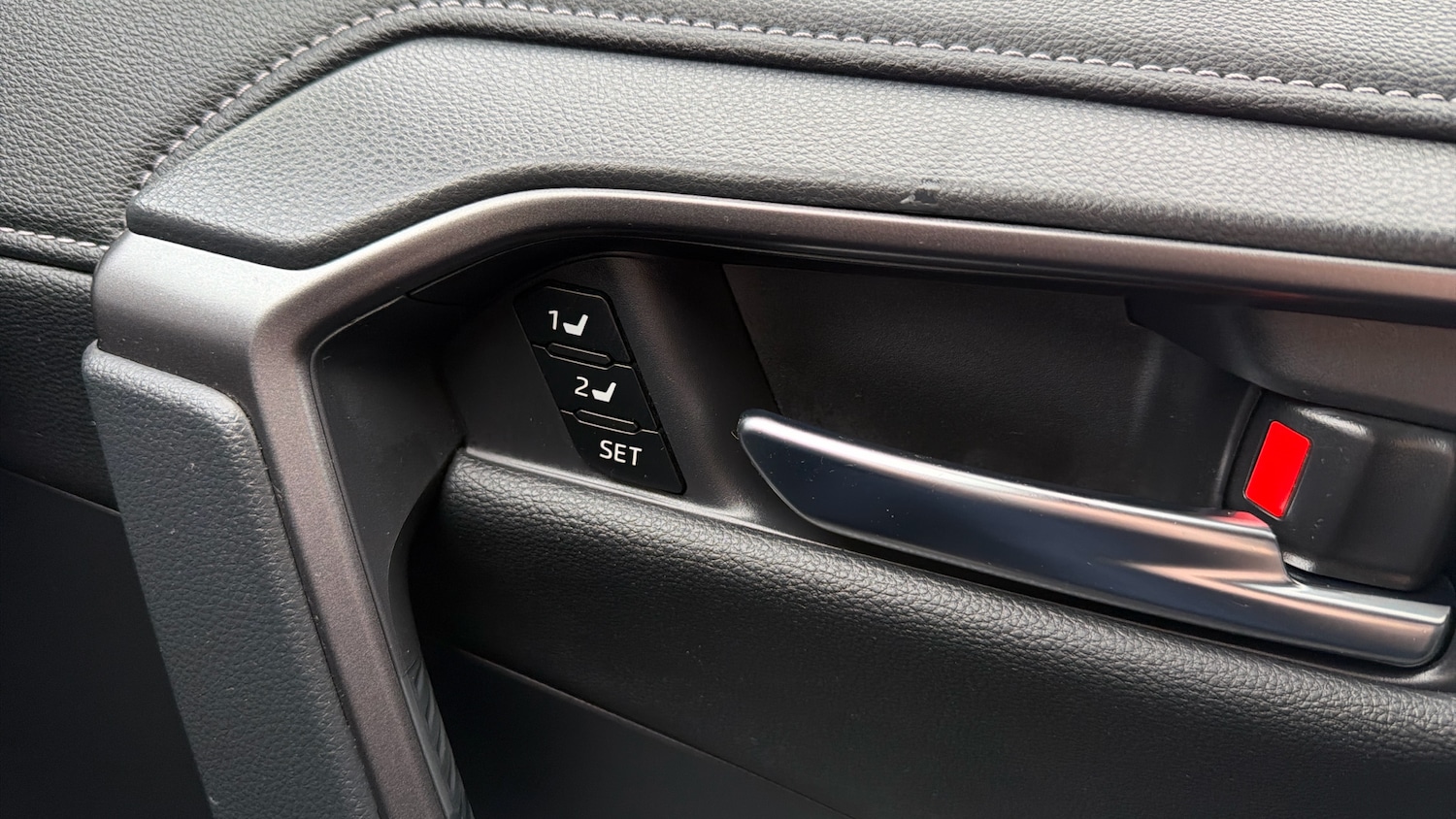 Used Toyota RAV4 2025 for sale - 77220731: Photo 28