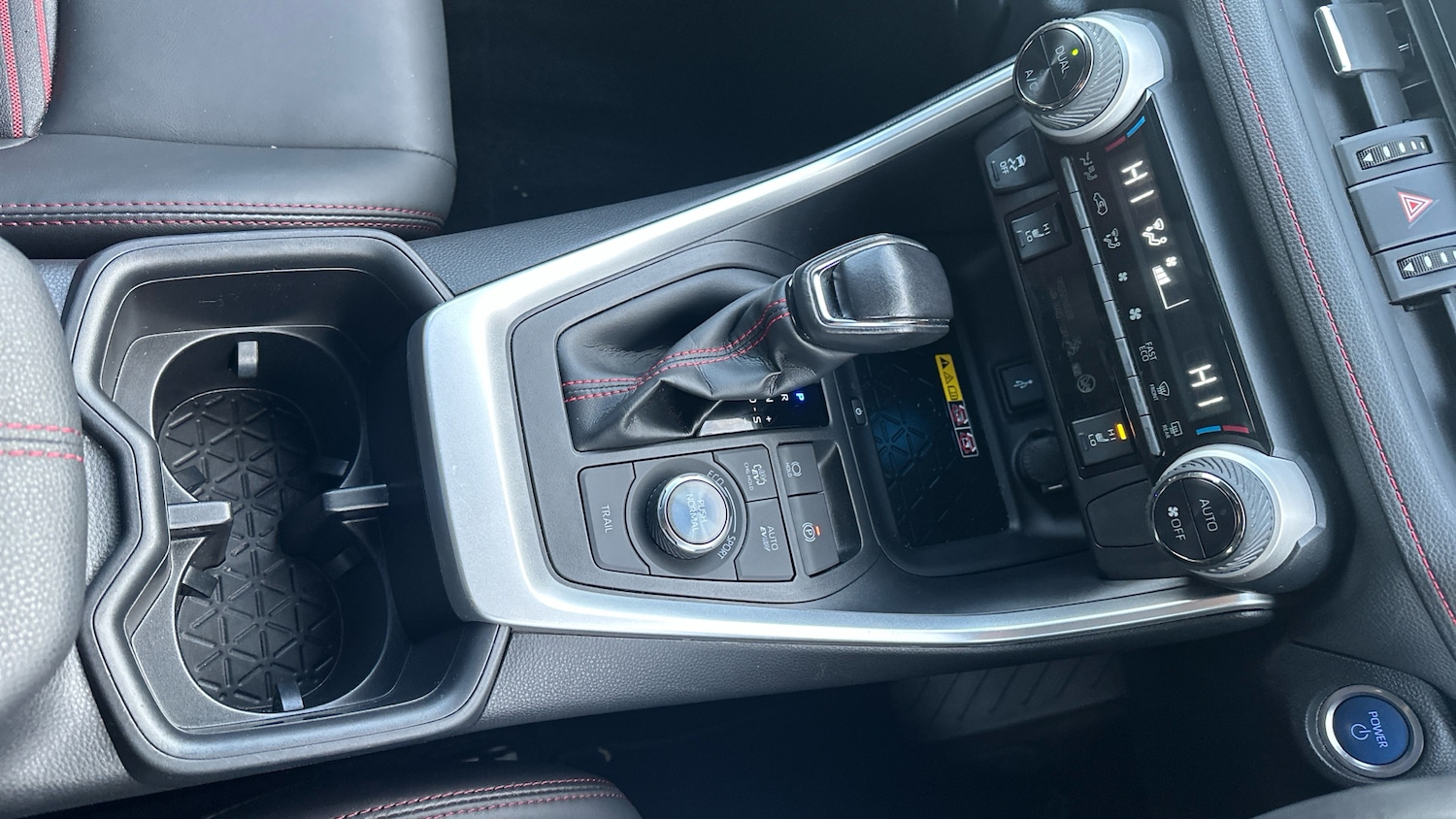 Used Toyota RAV4 2022 for sale - 76696899: Photo 30