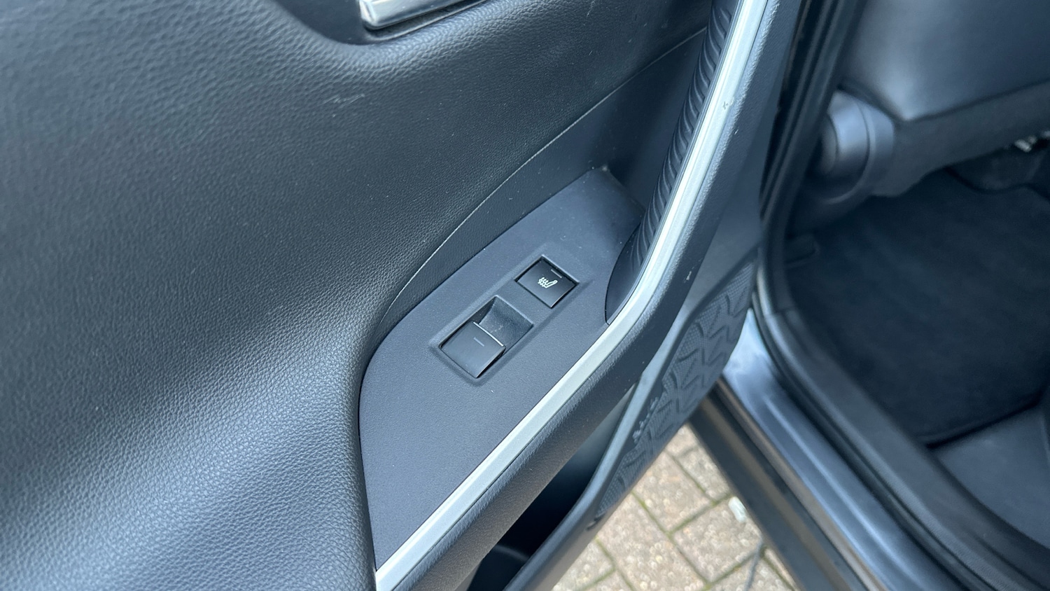 Used Toyota RAV4 2022 for sale - 76696899: Photo 34