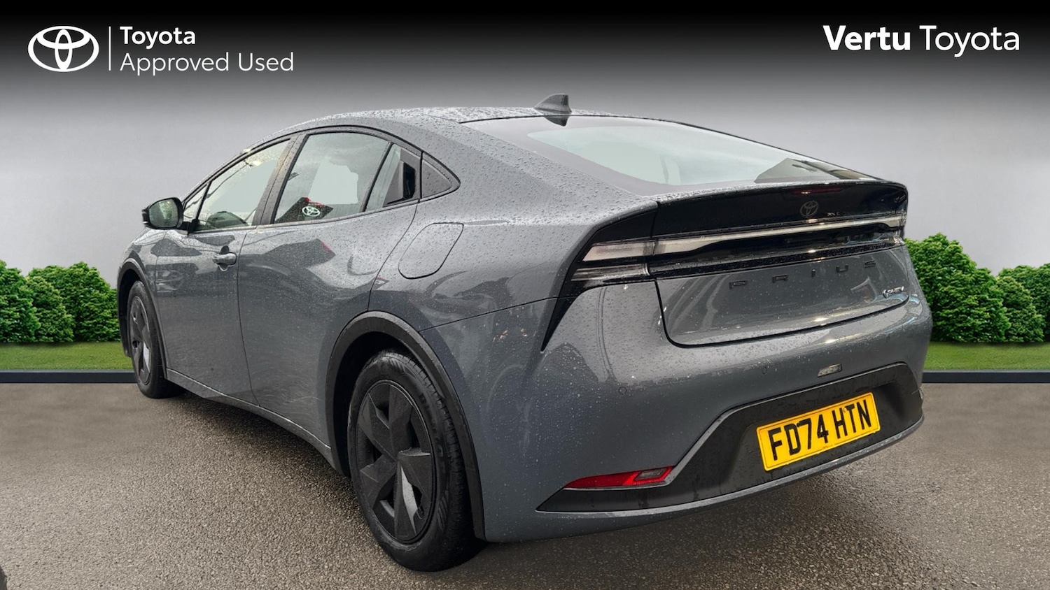 Used Toyota Prius 2024 for sale - 77286140: Photo 2