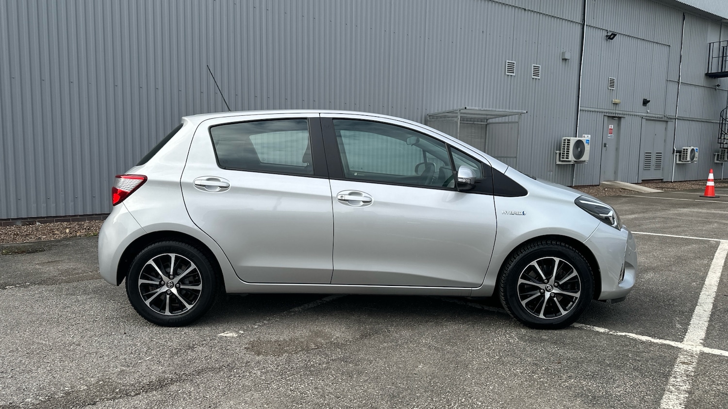 Used Toyota Yaris 2018 for sale - 76490351: Photo 16