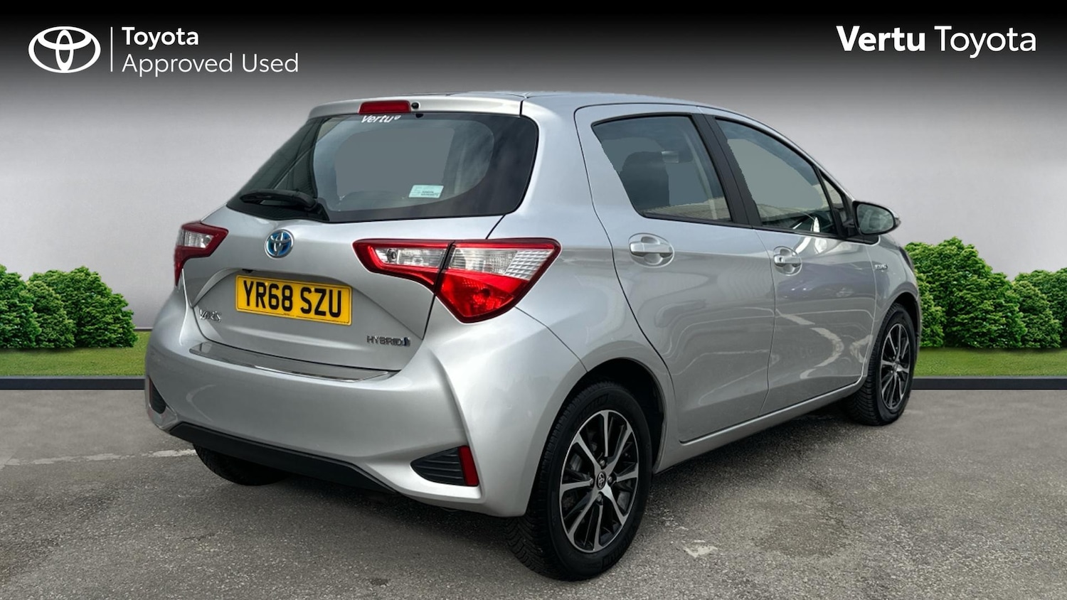 Used Toyota Yaris 2018 for sale - 76490351: Photo 2