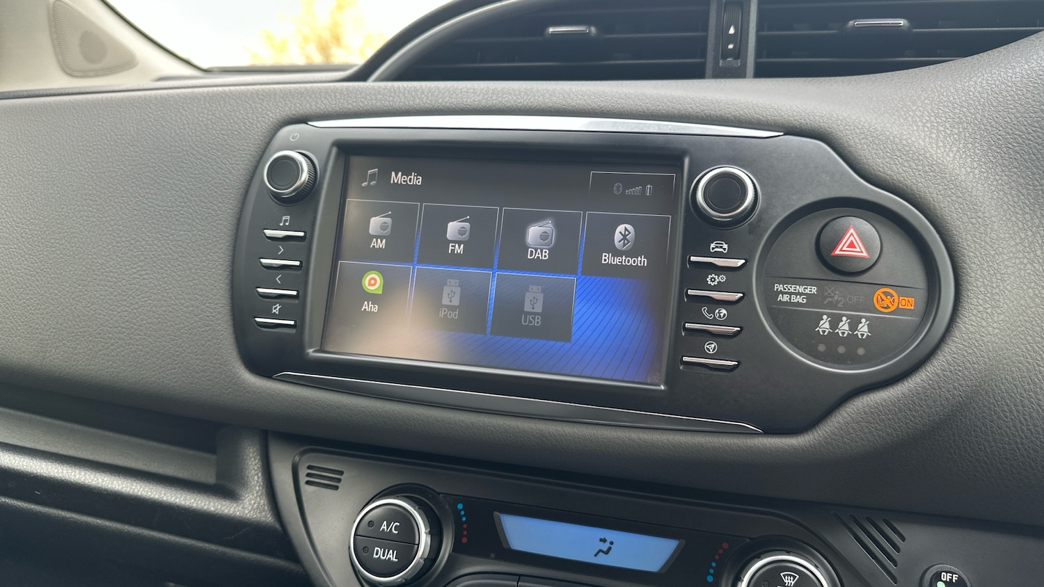 Used Toyota Yaris 2018 for sale - 76490351: Photo 23