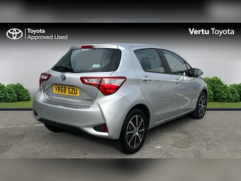 Used Toyota Yaris 2018 for sale - 76490351: Photo