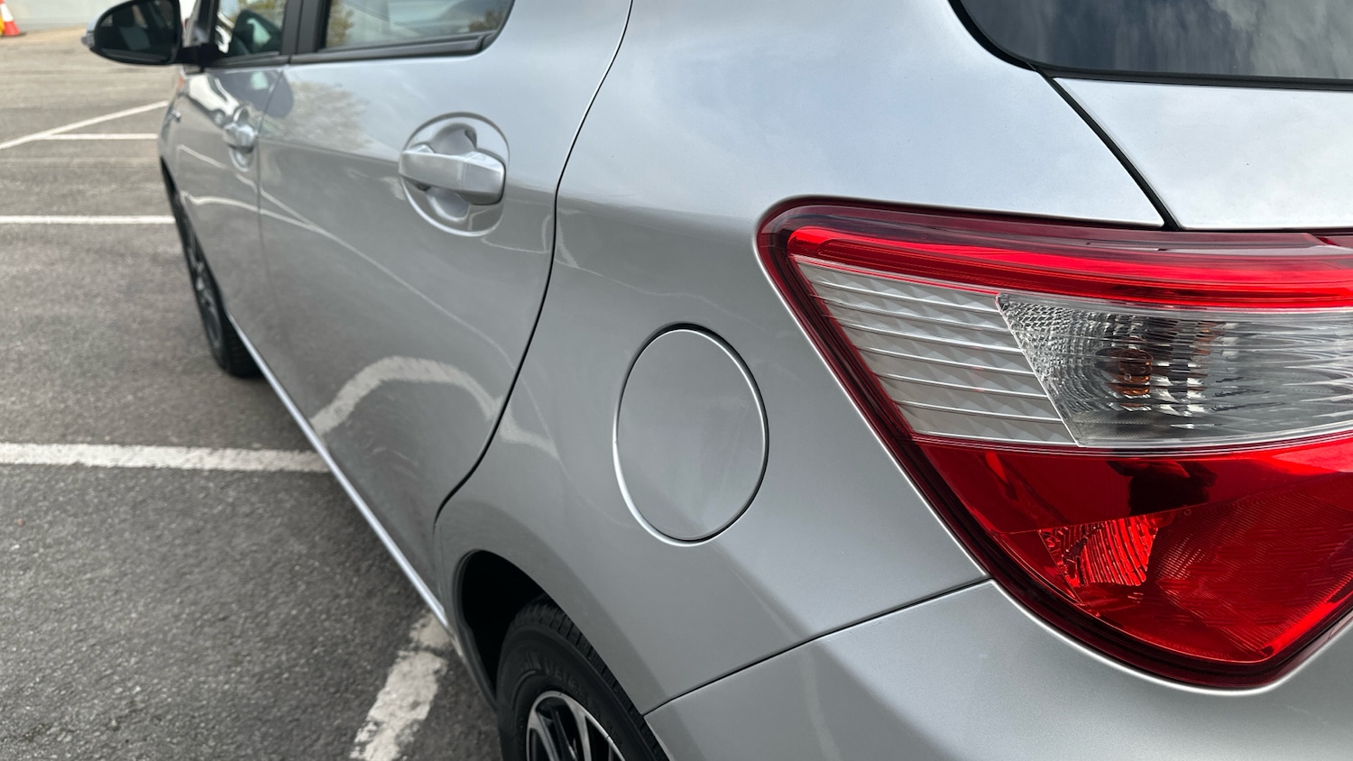 Used Toyota Yaris 2018 for sale - 76490351: Photo 35