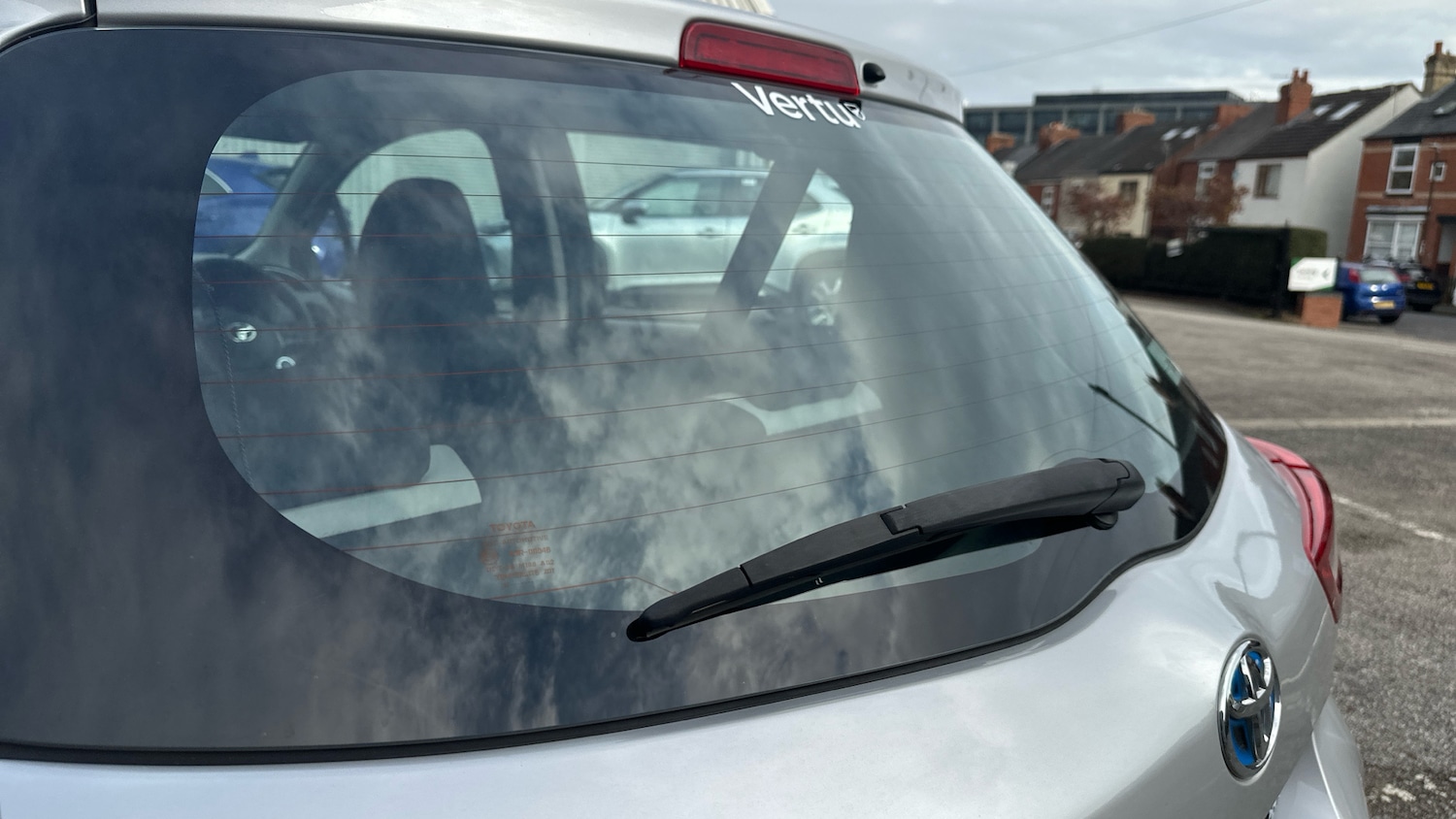 Used Toyota Yaris 2018 for sale - 76490351: Photo 38