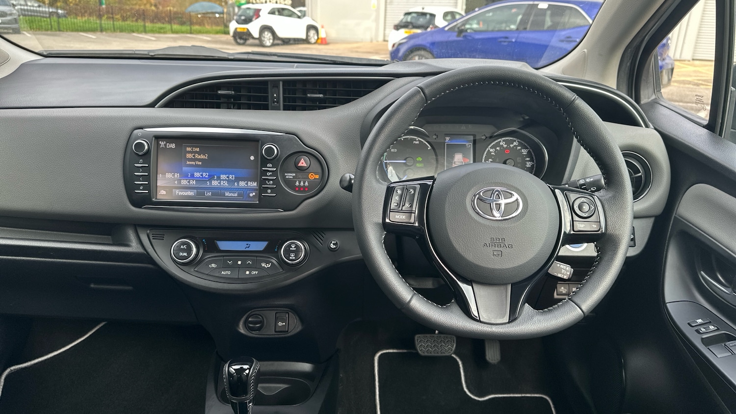 Used Toyota Yaris 2018 for sale - 76490351: Photo 6