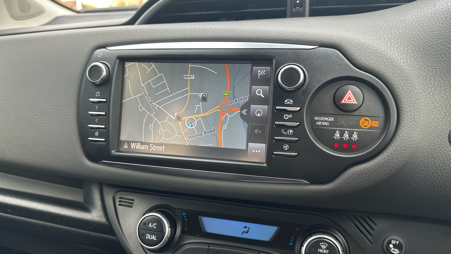 Used Toyota Yaris 2018 for sale - 76490351: Photo 7