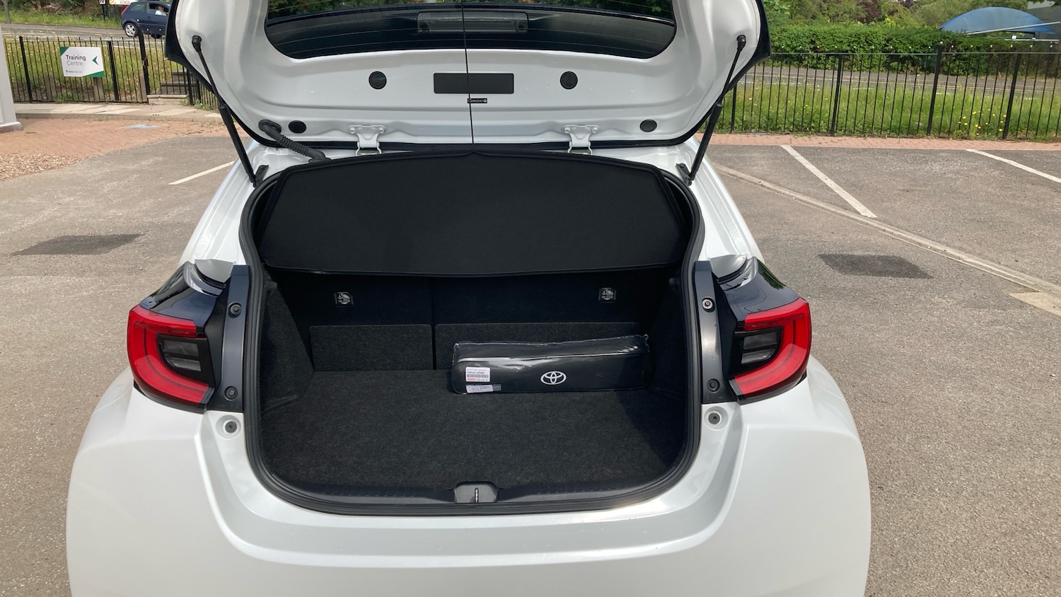 Used Toyota Yaris 2021 for sale - 77195675: Photo 14