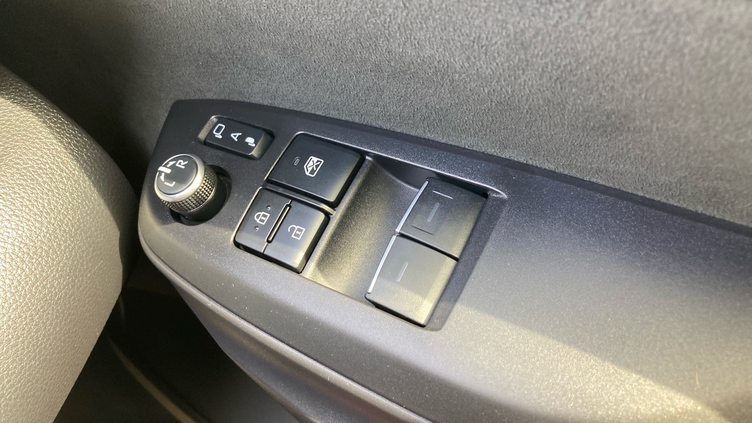 Used Toyota Yaris 2021 for sale - 77195675: Photo 30