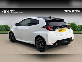 Used Toyota Yaris 2021 for sale - 77195675: Photo