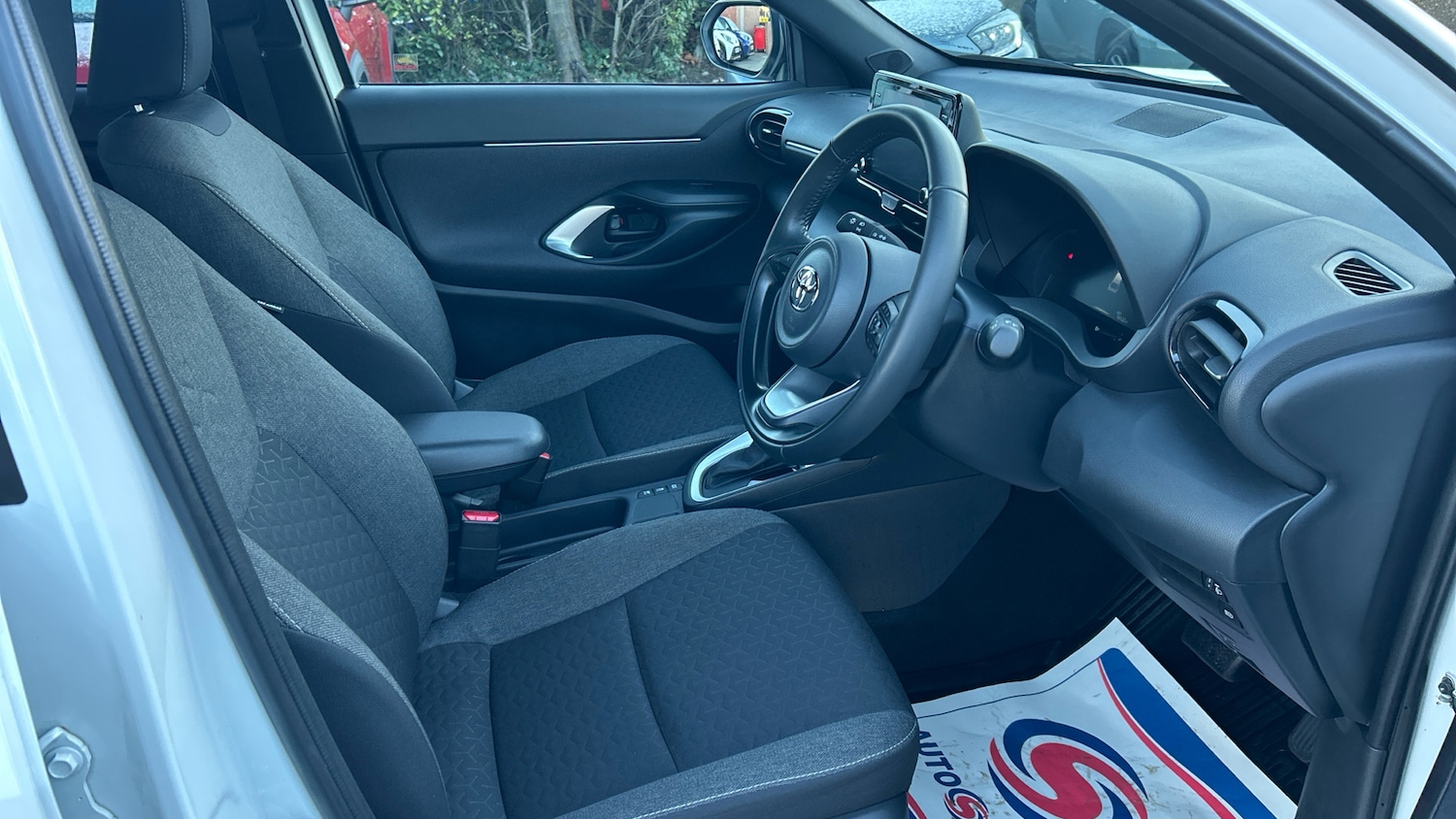 Used Toyota Yaris Cross 2023 for sale - 77125664: Photo 11