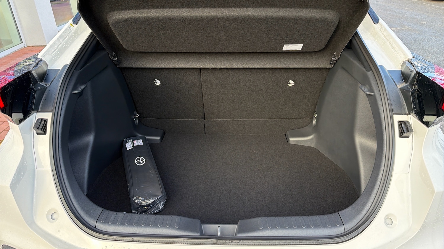 Used Toyota C-HR 2025 for sale - 76881517: Photo 14