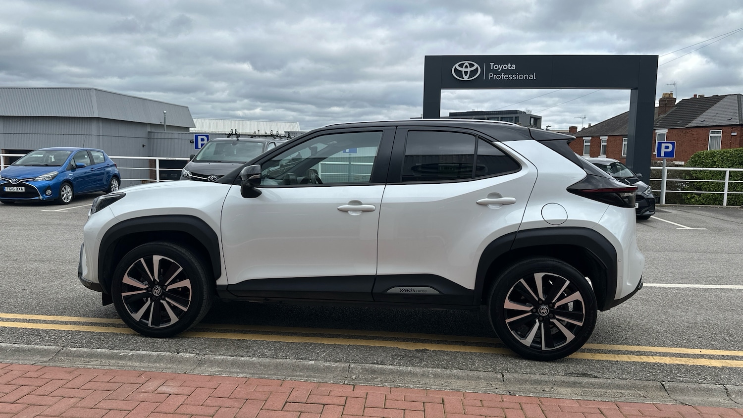 Used Toyota Yaris Cross 2022 for sale - 77834266: Photo 17