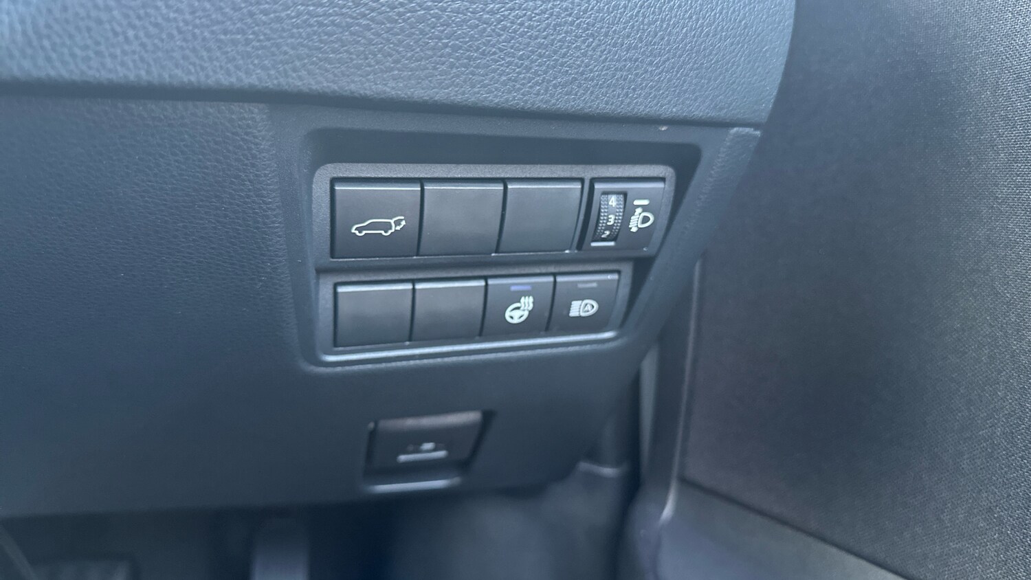 Used Toyota Yaris Cross 2023 for sale - 76265907: Photo 27