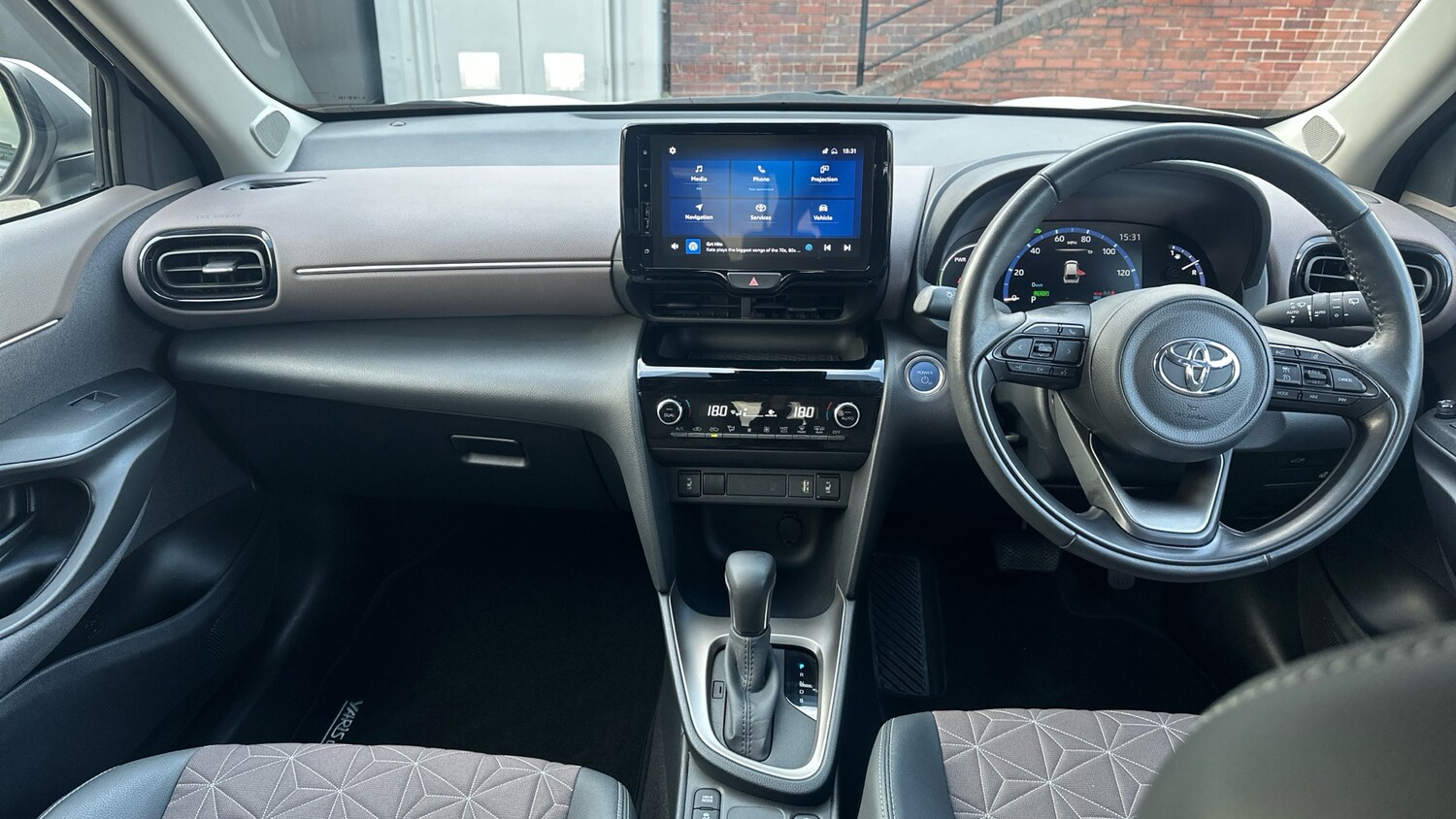 Used Toyota Yaris Cross 2023 for sale - 76265907: Photo 5