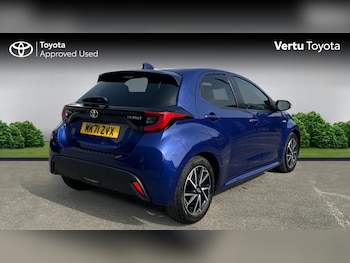 Used Toyota Yaris 2021 for sale - 77847651: Photo