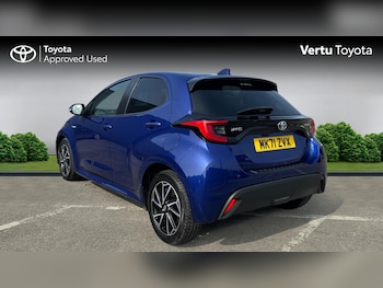 Used Toyota Yaris 2021 for sale - 77847651: Photo