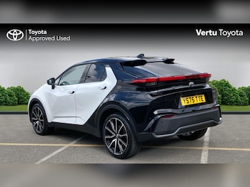 Used Toyota C-HR 2026 for sale - 79444250: Photo