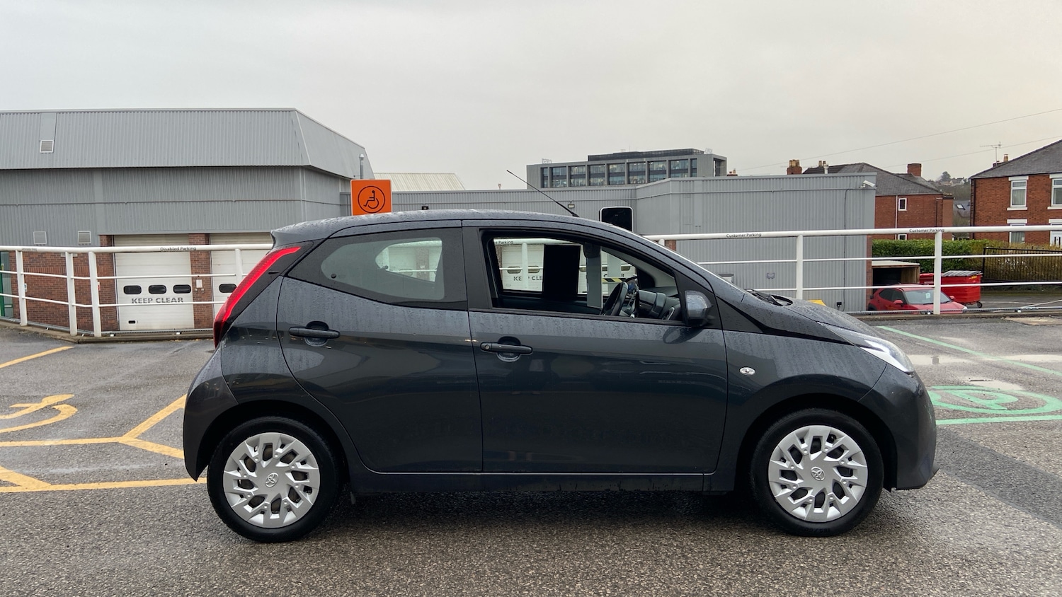 Used Toyota AYGO 2019 for sale - 77763336: Photo 16