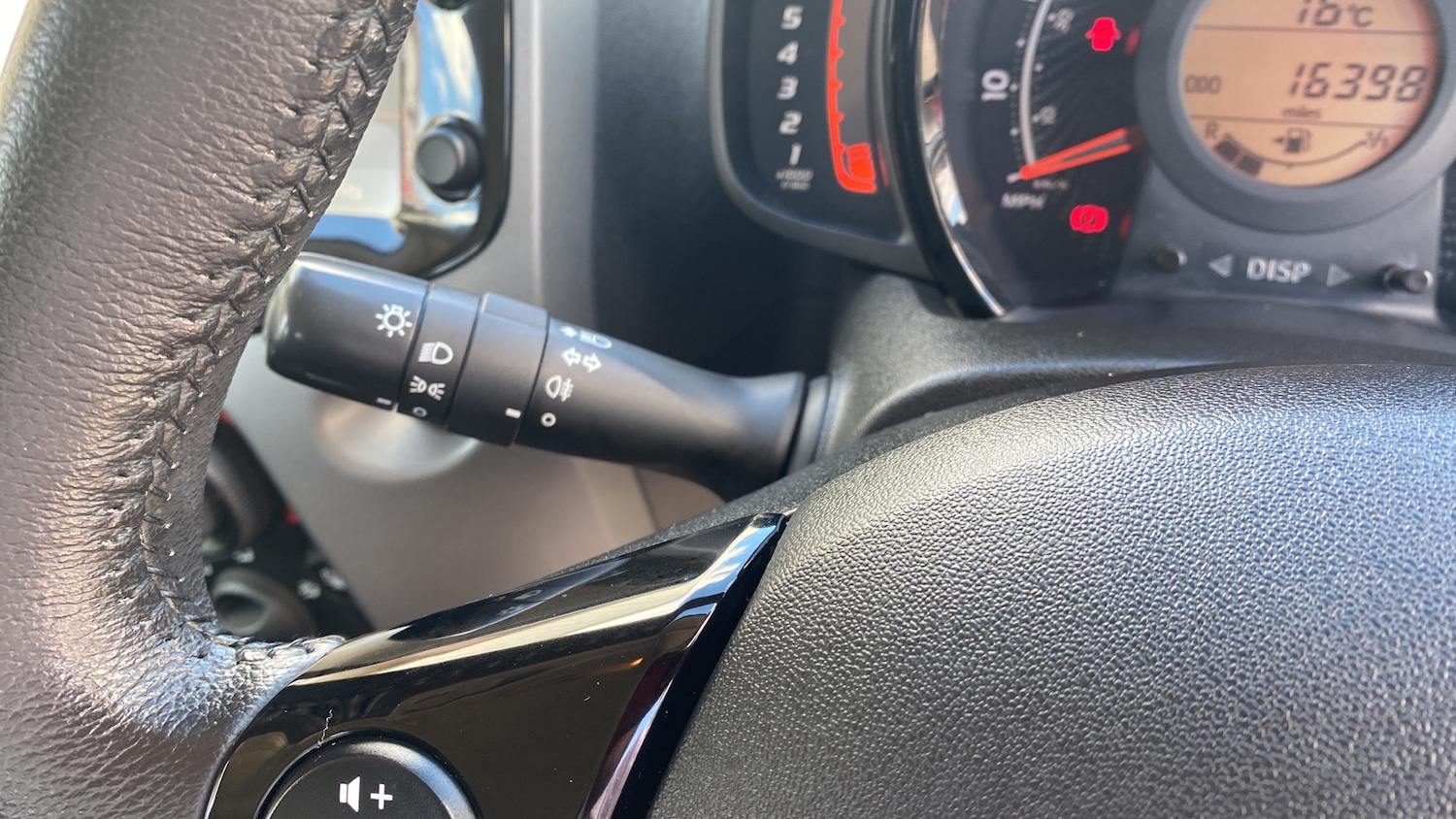 Used Toyota AYGO 2019 for sale - 77763336: Photo 39