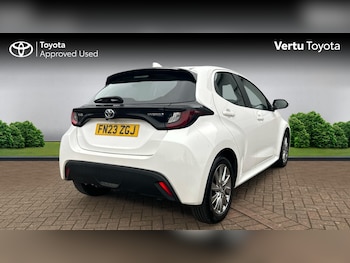 Used Toyota Yaris 2023 for sale - 77288959: Photo