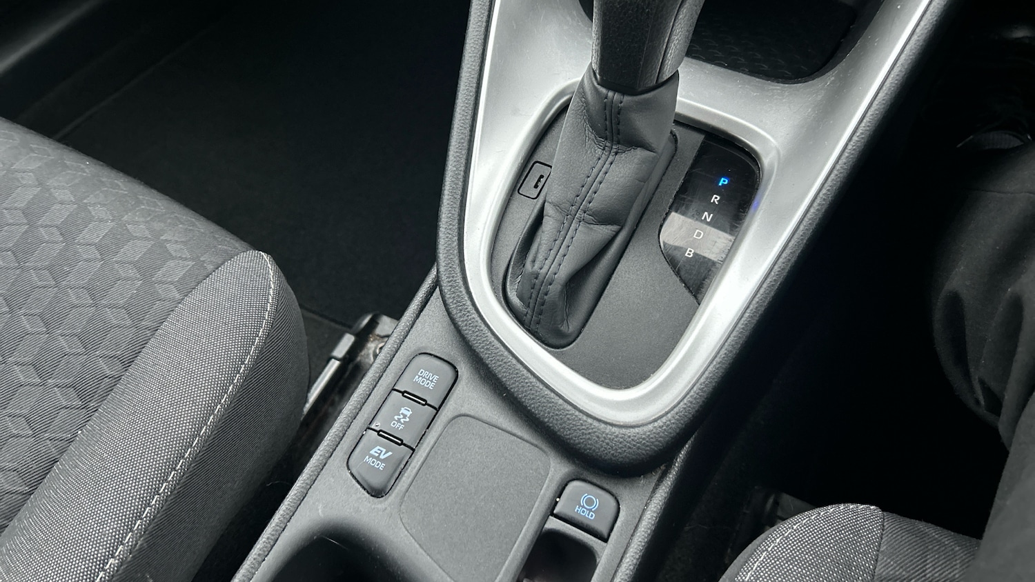 Used Toyota Yaris 2023 for sale - 77288959: Photo 32