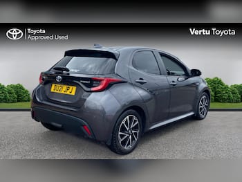 Used Toyota Yaris 2021 for sale - 79661880: Photo