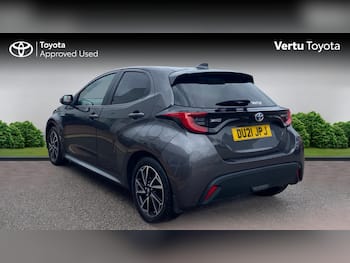 Used Toyota Yaris 2021 for sale - 79661880: Photo