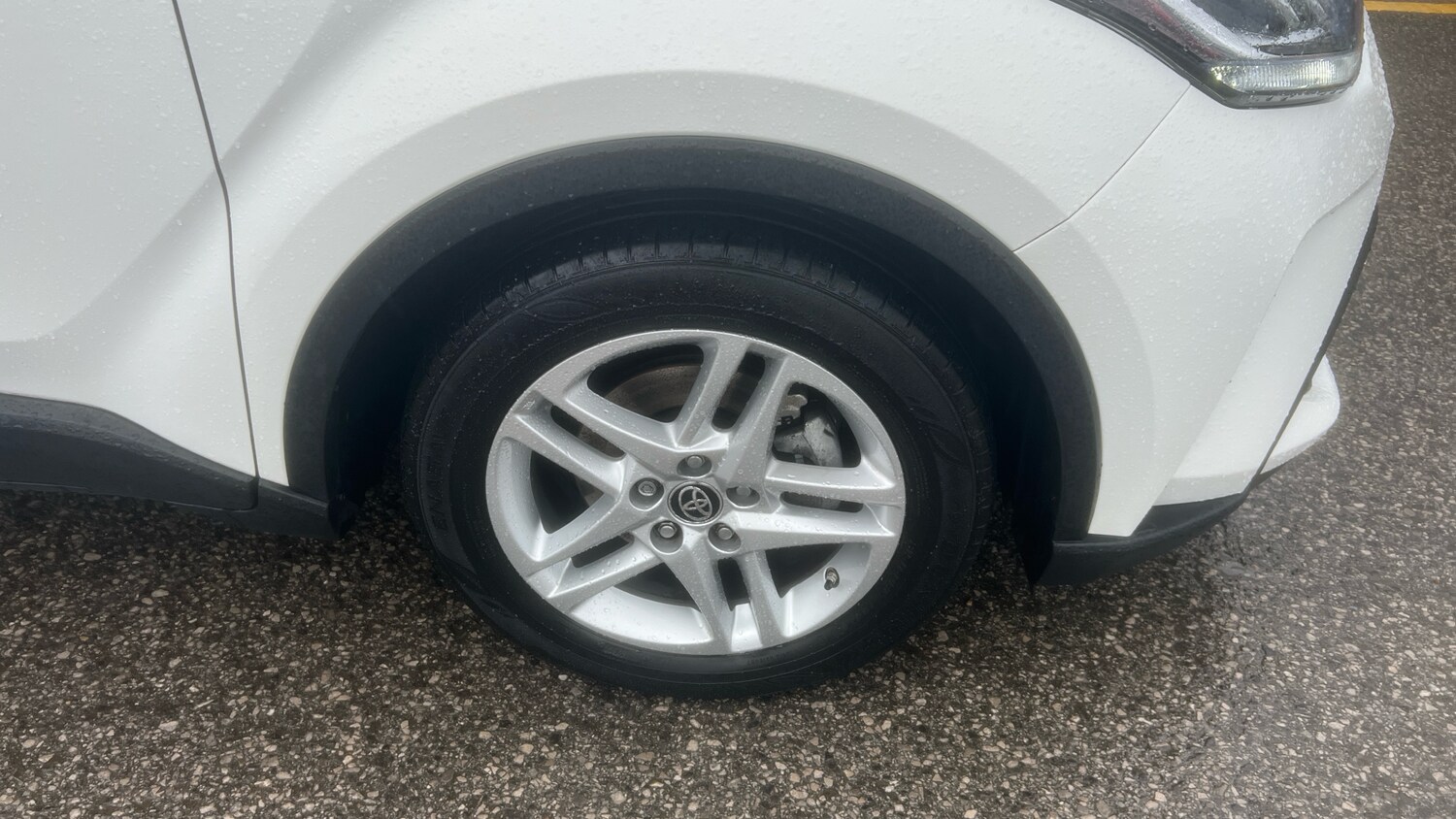 Used Toyota C-HR 2022 for sale - 76791711: Photo 32