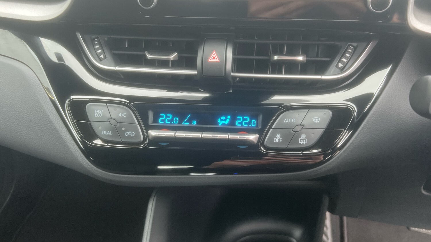 Used Toyota C-HR 2022 for sale - 76791711: Photo 41