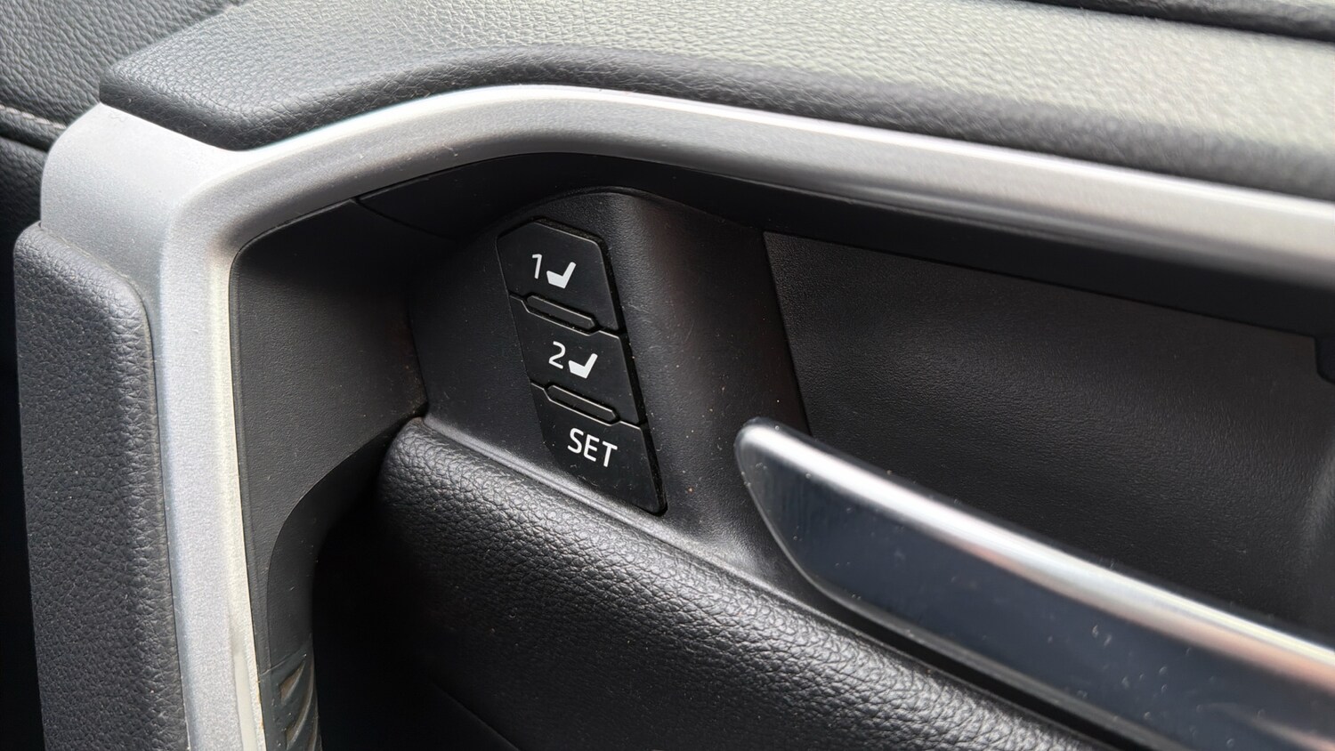 Used Toyota RAV4 2022 for sale - 77902864: Photo 30