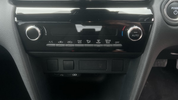 Used Toyota Yaris Cross 2025 for sale - 76219024: Photo 38