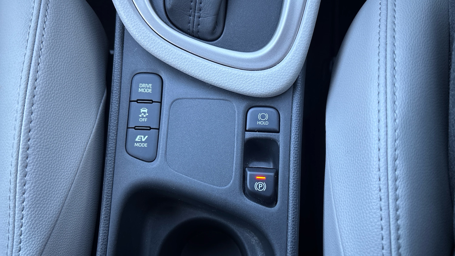 Used Toyota Yaris 2023 for sale - 77983910: Photo 23