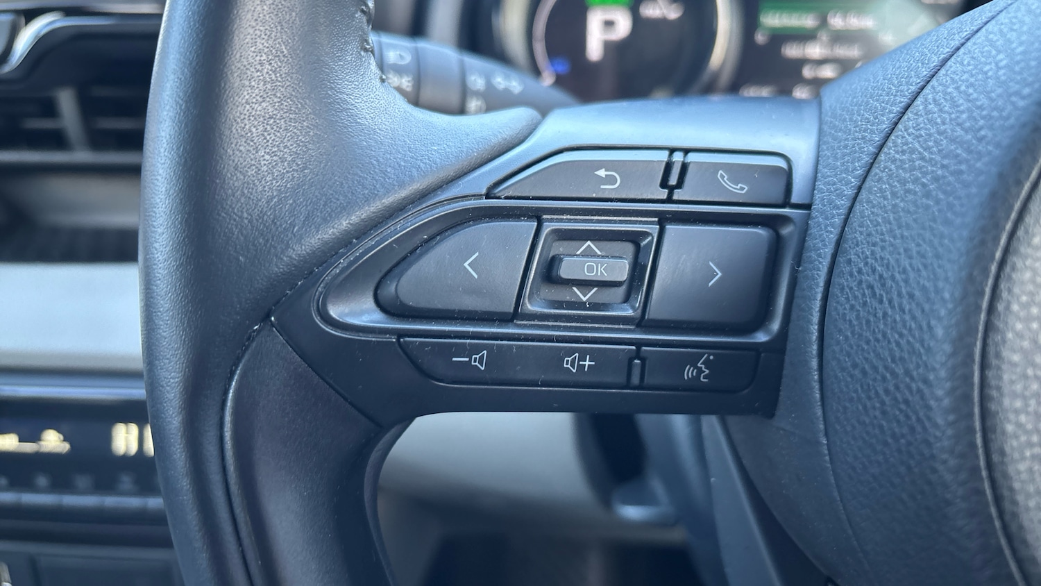 Used Toyota Yaris 2023 for sale - 77983910: Photo 24