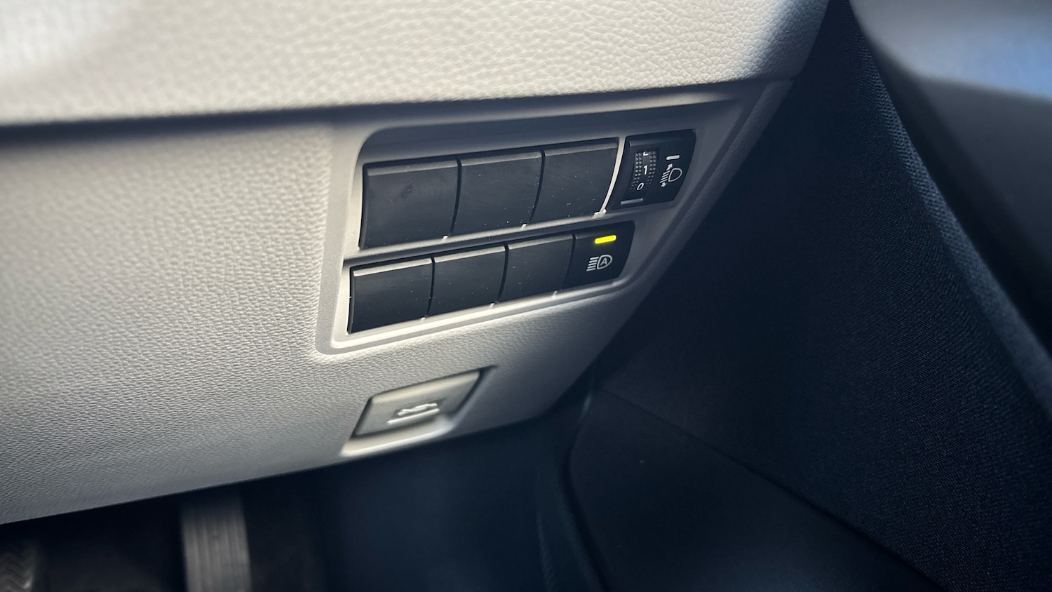 Used Toyota Yaris 2023 for sale - 77983910: Photo 26