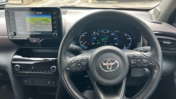 Used Toyota Yaris Cross 2024 for sale - 76230802: Photo 8