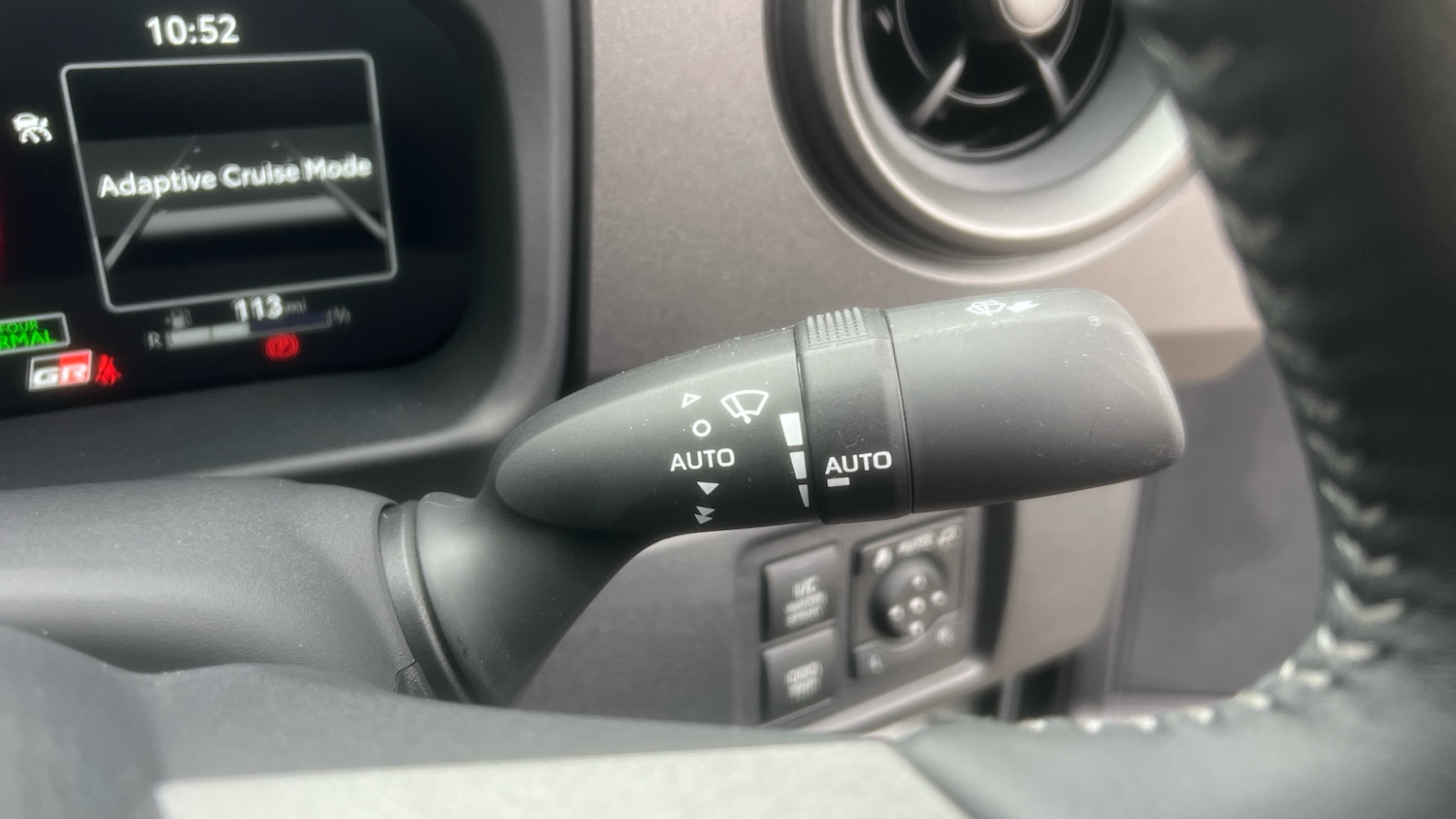Used Toyota Yaris 2025 for sale - 76311294: Photo 43